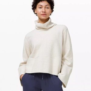 Lululemon Retreat Yourself Pullover